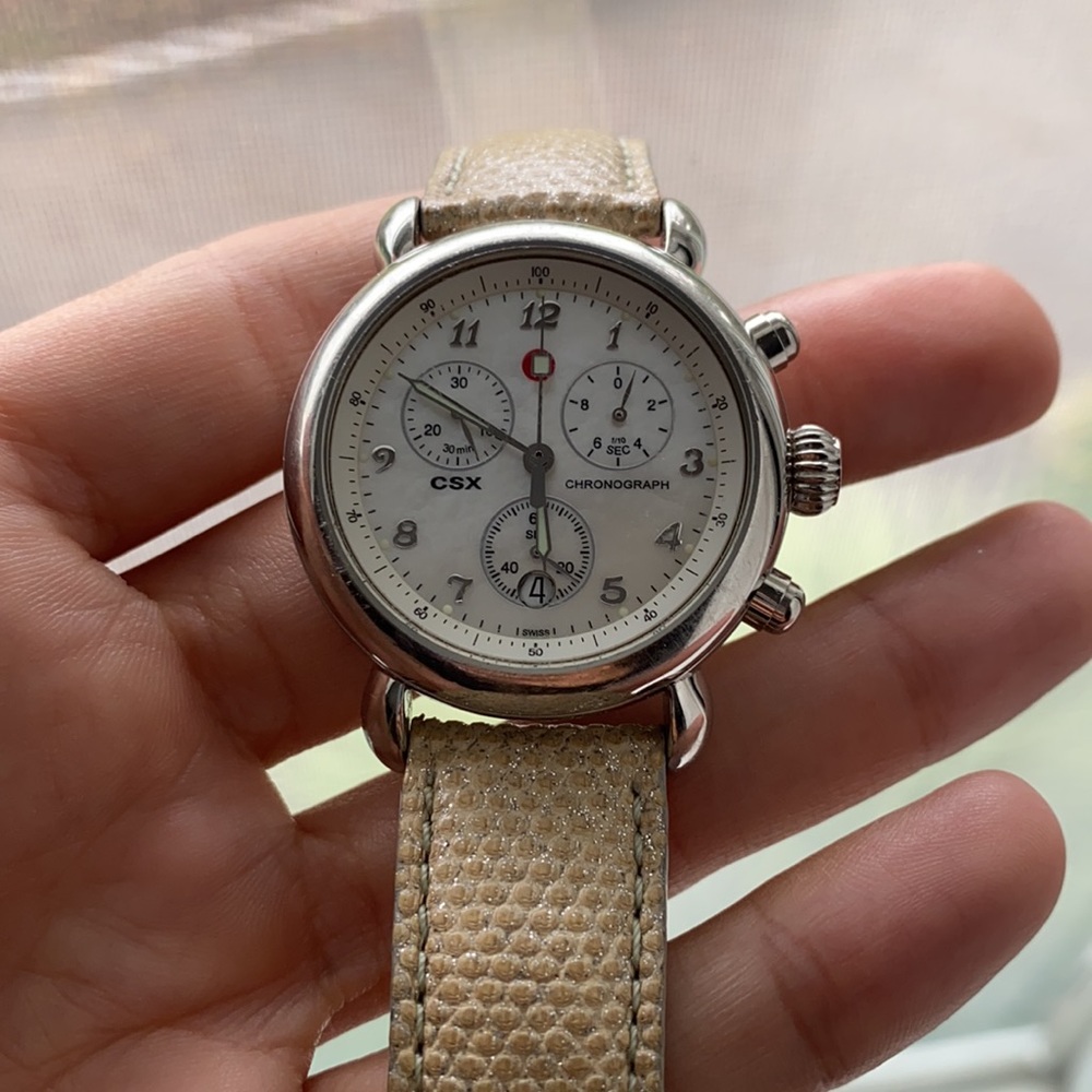 Michelle Watch. Circle face with two bands.